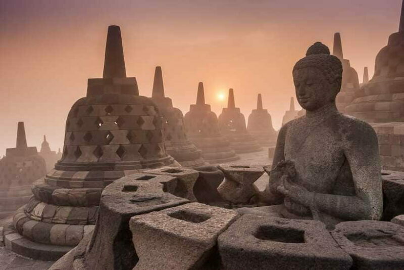 Yogyakarta: Borobudur climb up and Prambanan Temple Tour - FAQ