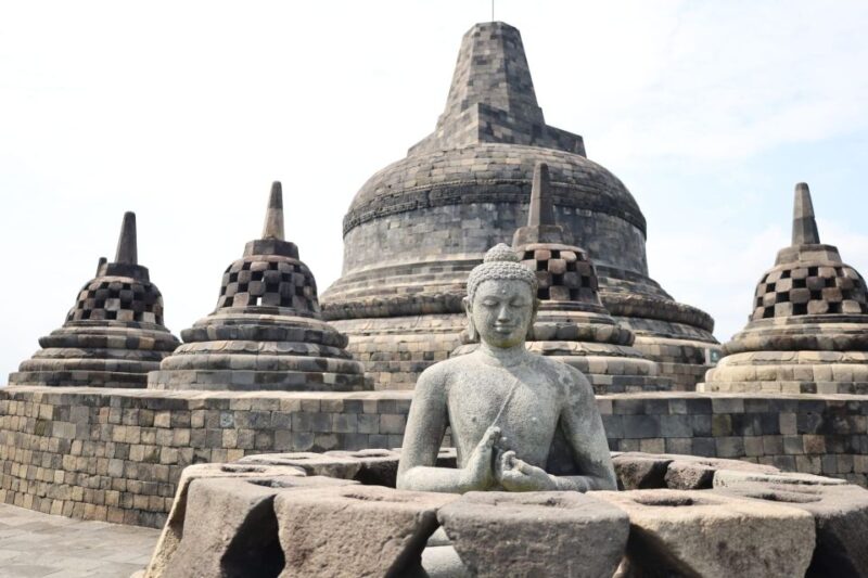 Yogyakarta: Borobudur Climb-up Guided Shared Tour - Tour Highlights
