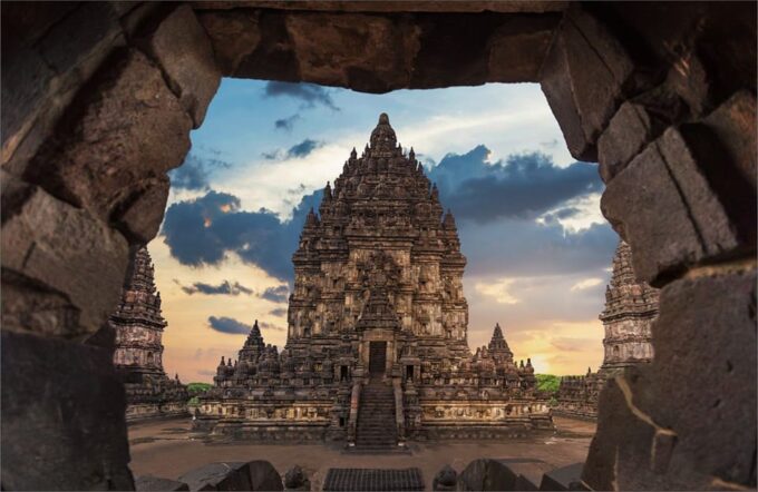 Yogyakarta: Borobudur Climb-up & Prambanan Temple Day Tour - Guided Explorations