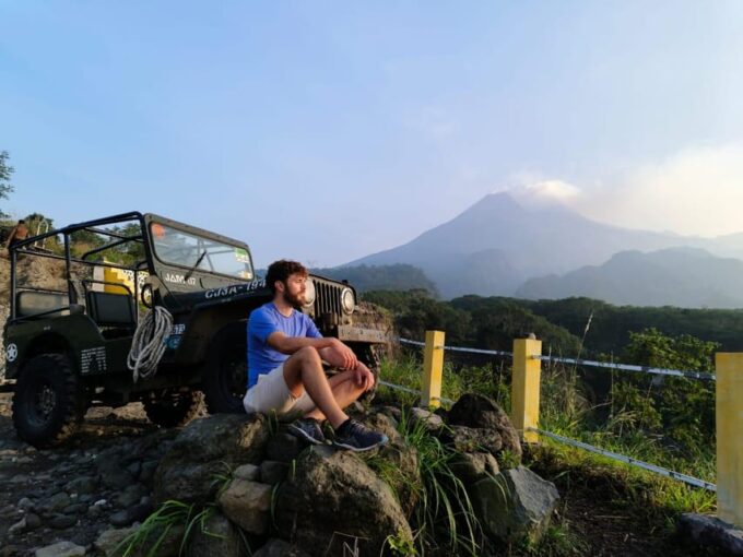 Yogyakarta: Borobudur (Climb up Temple) & Sunrise Mt. Merapi - Frequently Asked Questions