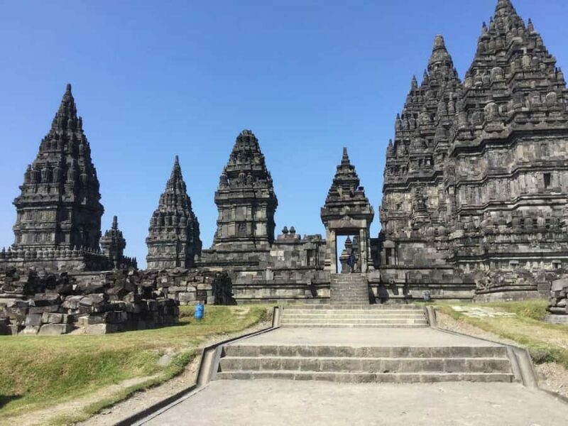 Yogyakarta: Borobudur (Guarantee Climb Ticket) & Prambanan - Introduction