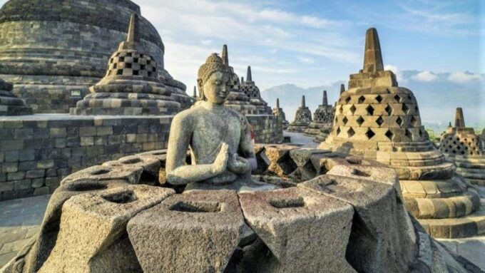 Yogyakarta: Borobudur Half-Day Tour With Climb up Access - Availability and Accessibility