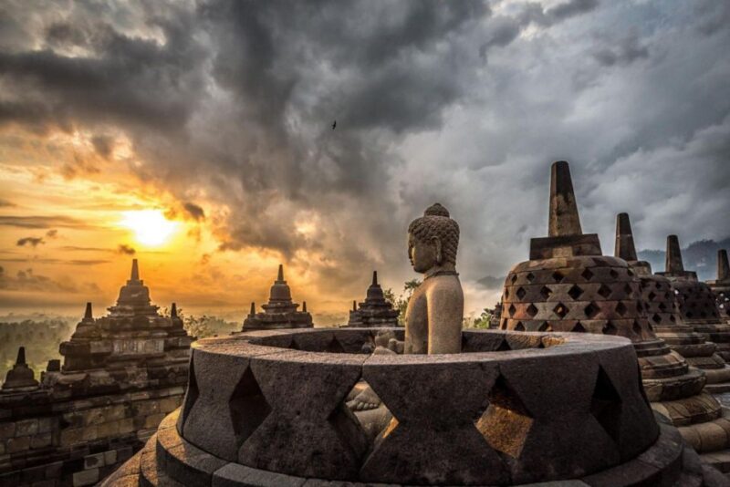 Yogyakarta: Borobudur & Kedung Kayang Waterfall - Borobudur Temple