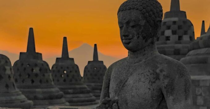 Yogyakarta: Borobudur, Prambanan & Java Nature Exploration - Nglinggo Tea Plantations: Scenic Landscapes