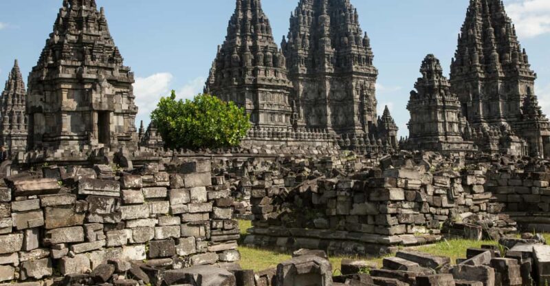 Yogyakarta: Borobudur & Prambanan Temple Tour Transportation - Key Points