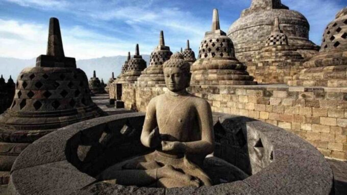Yogyakarta: Borobudur Structure, Prambanan Temple Every Day - Recommended Attire
