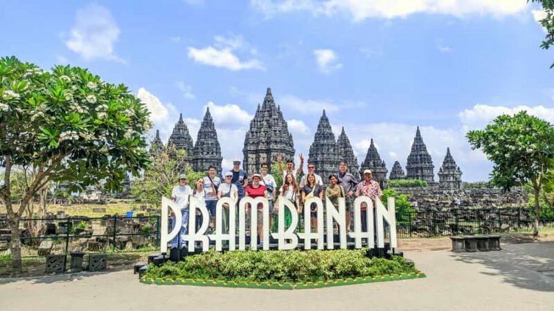 Yogyakarta: Borobudur Sunrise & Prambanan Guarantee Climb up - Who Should Consider This Tour?
