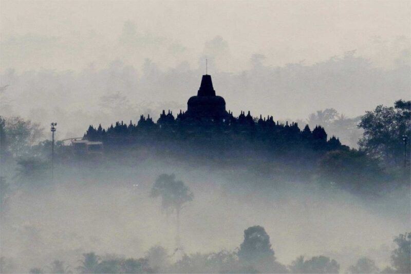 Yogyakarta: Borobudur Sunrise & Prambanan Temple Guided Tour - Experience Details