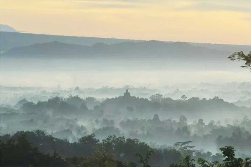 Yogyakarta: Borobudur Sunrise & Prambanan Temple Guided Tour - Customer Reviews