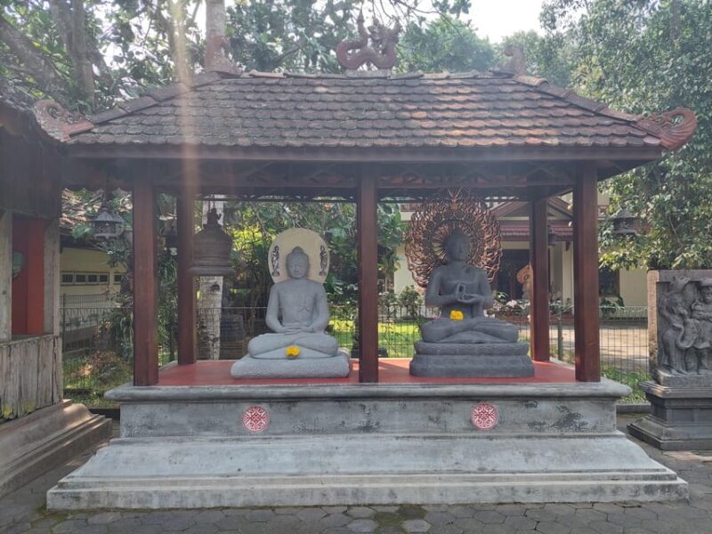 Yogyakarta: Borobudur VIP Climb Up and Prambanan Temple Tour - Itinerary and Transportation