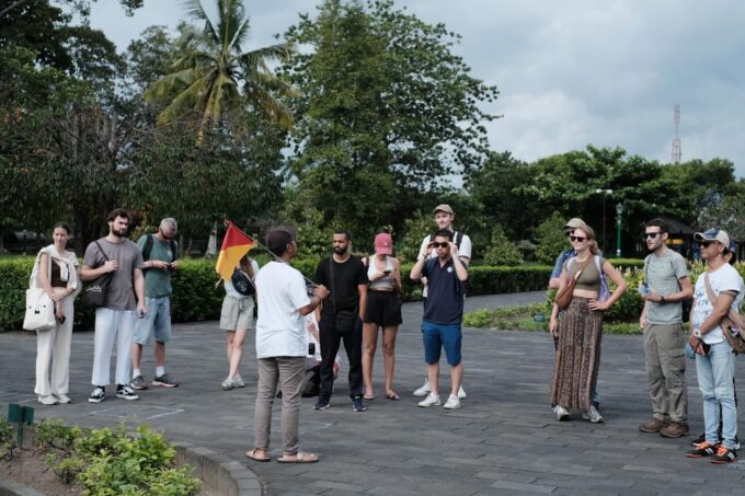 Yogyakarta: Borobudur Yard and Prambanan Temple Tour - Frequently Asked Questions