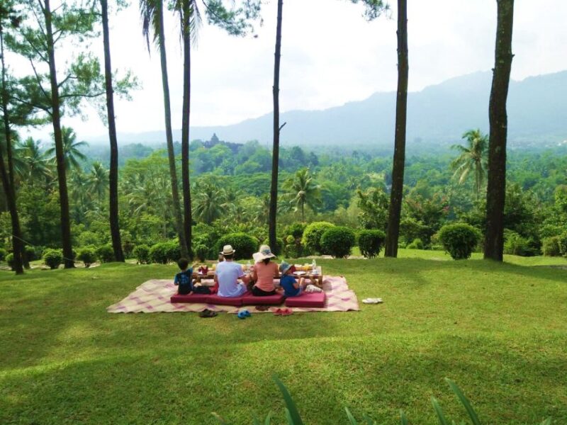 Yogyakarta: Breakfast at Borobudur & Prambanan Private Tour - Inclusions and Amenities