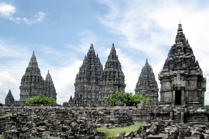 Yogyakarta-Bromo-Ijen Blue Fire From/To Bali All Entrance Incl. - Yogyakarta Highlights