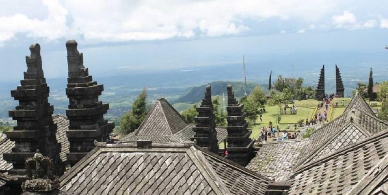 Yogyakarta: Candi Cetho, Sukuh, and Solo City Tour - Key Points