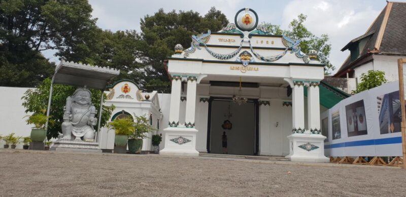 Yogyakarta City Tour: Taman Sari and Yogyakarta Palace - Inclusions and Exclusions