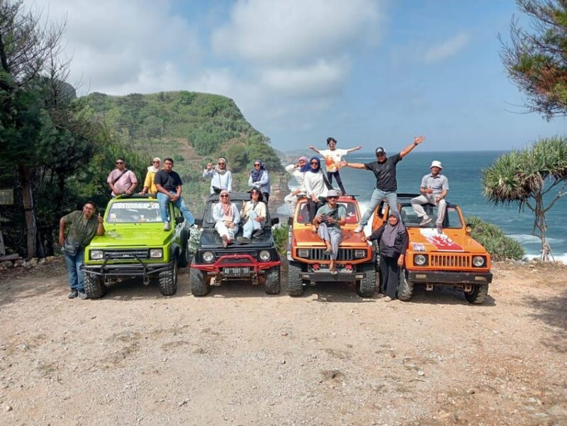 YOGYAKARTA: GONDOLA RIDE TIMANG BEACH PRIVATE TOURS - Key Points