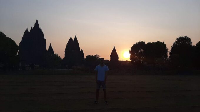 Yogyakarta Heritage Tour & Prambanan Temple - Exploring Prambanan Temple