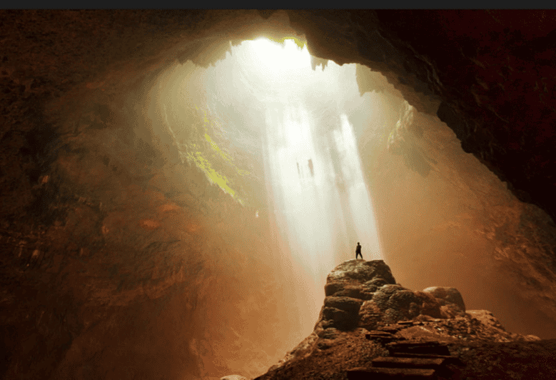 Yogyakarta: Highlights of Jomblang Cave and Timang Beach Tour - Key Points