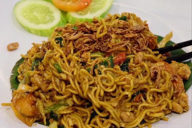 Yogyakarta Historical Walking and Food Tour - Culinary Delights