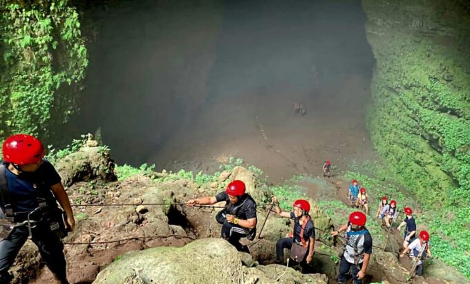 Yogyakarta: Jomblang Cave and Pindul Cave Adventure Tour - Rafting in Pindul Cave