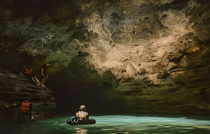 Yogyakarta Jomblang Cave, Pindul Cave, Timang Beach Full Day - Goa Jomblang