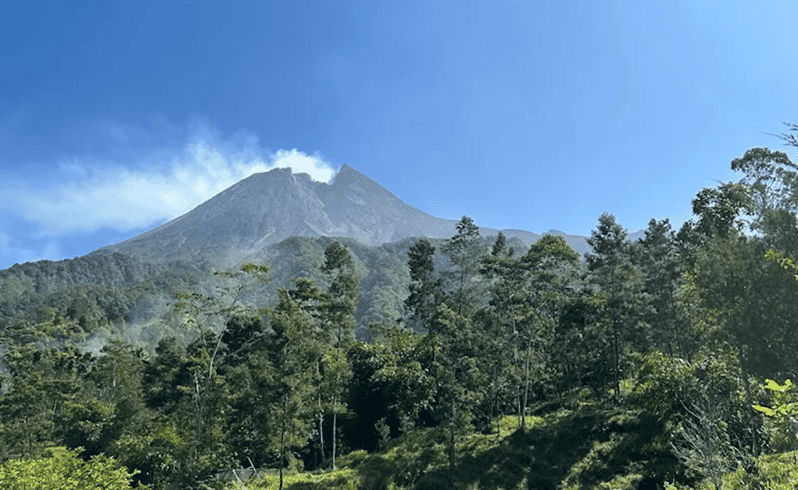 Yogyakarta: Merapi, Borobudur Temple, Prambanan Temple - Key Points