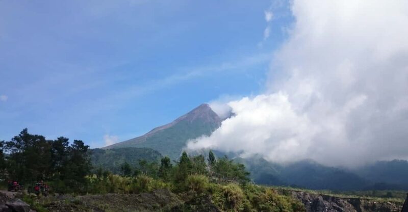 Yogyakarta: Merapi Jeep Sunrise Tour and Pindul Cave Tubing - Mount Merapi Jeep Tour