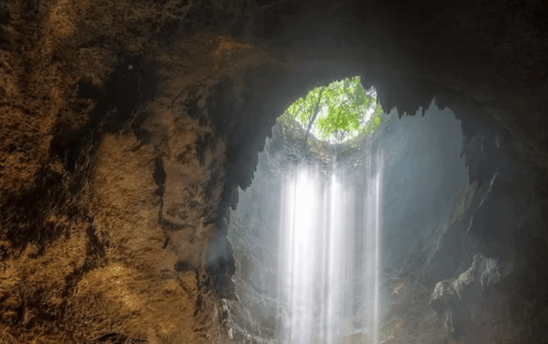 Yogyakarta: Merapi Sunrise & Jomblang Cave Adventure Tour - Jomblang Cave