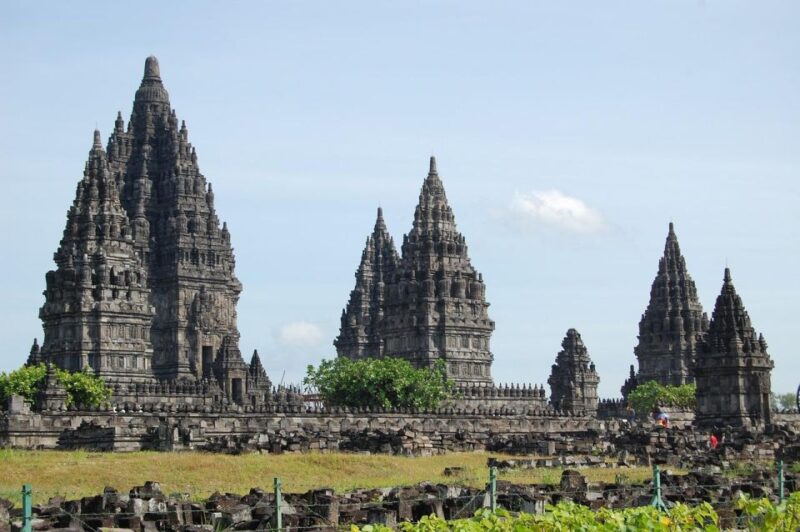 Yogyakarta: Morning Tour Prambanan Temple and Sultan Palace - Inclusions and Pricing