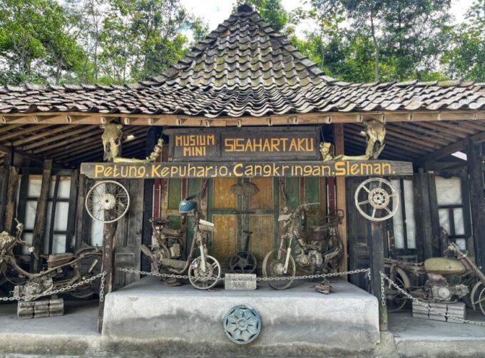 Yogyakarta: Mt. Merapi Jeep Lava Tour Guided Tour - Frequently Asked Questions