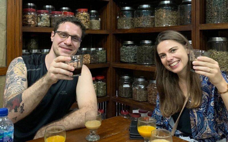 Yogyakarta: Night Walking and Food Tour - Experience Highlights