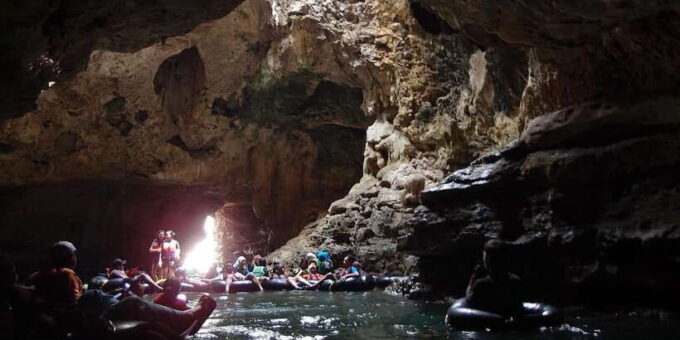 Yogyakarta: Pindul Cave and Oyo River Adventure Trip - Inclusions and Exclusions