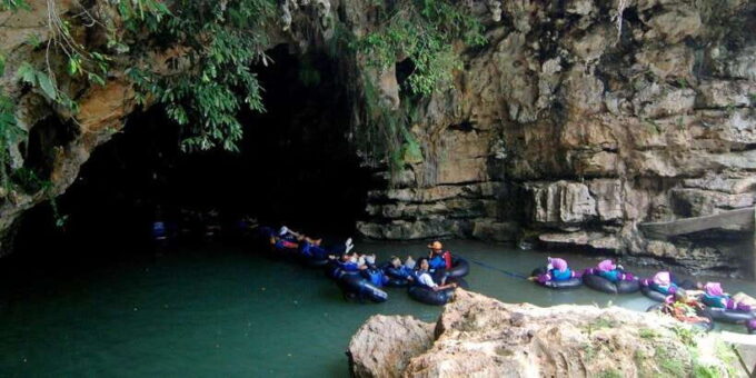 Yogyakarta: Pindul Cave and Oyo River Adventure Trip - Customer Reviews