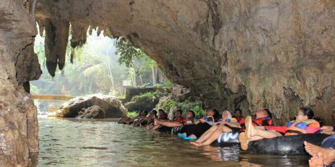 Yogyakarta: Pindul Cave and Oyo River Adventure Trip - Frequently Asked Questions