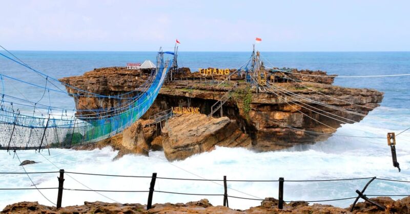 Yogyakarta: Pindul Cave, Oyo River & Timang Beach Adventure - Pickup Location and Travel Times