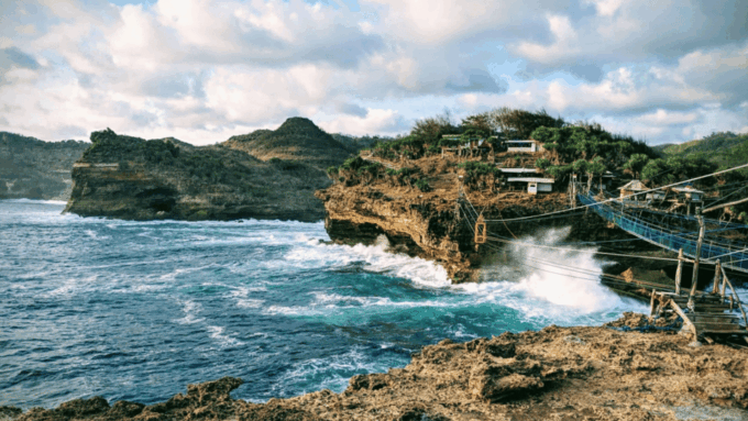 Yogyakarta: Pindul Cave & Timang Beach Adventure Day Trip - Sunrise at Mount Merapi