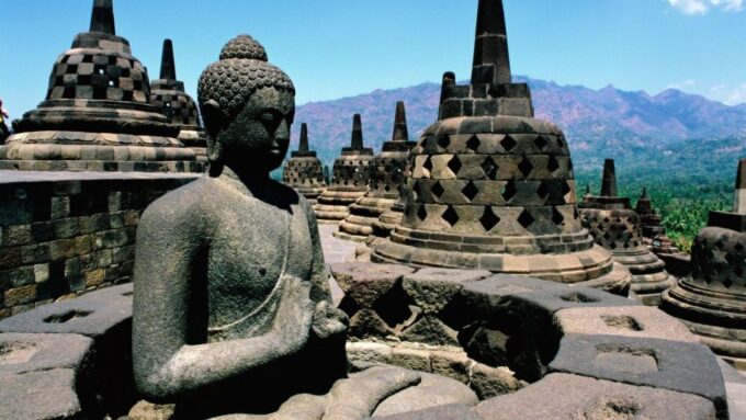 Yogyakarta: Prambanan and Borobudur Full Access Guarantee - Discover Prambanan Temple