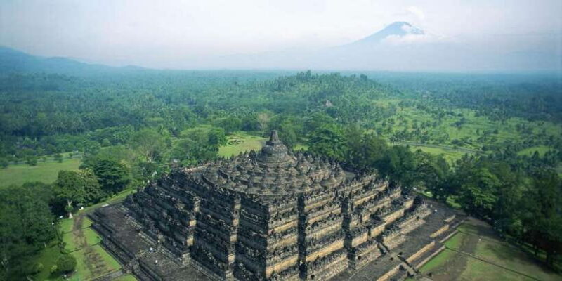Yogyakarta: Prambanan, Borobudur Climb up Temple & Ramayana - Cancellation Policy