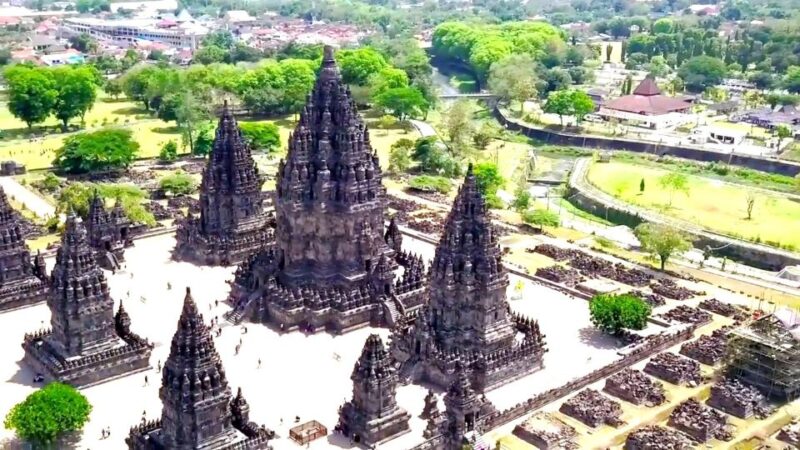 Yogyakarta : Prambanan Temple Sunset With Expert Local Guide - Itinerary and Highlights