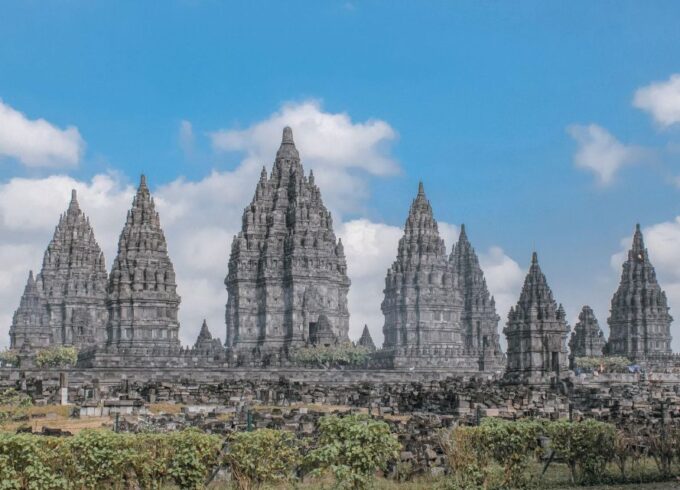 Yogyakarta : Prambanan Temple Sunset With Expert Local Guide - Customer Ratings and Feedback