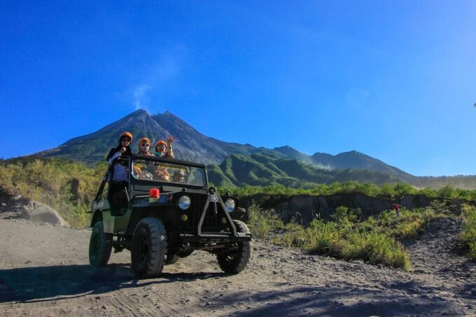 YOGYAKARTA PRIVATE DRIVER: PRIVATE DAY YOGYAKARTA EXCURSIONS - Contact and Communication