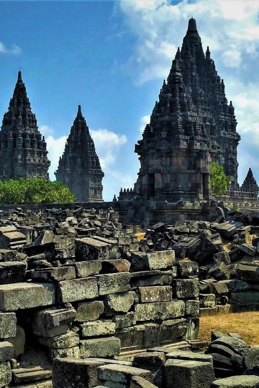 Yogyakarta Private Tour Prambanan Temple and Sultan Palace - Itinerary Details