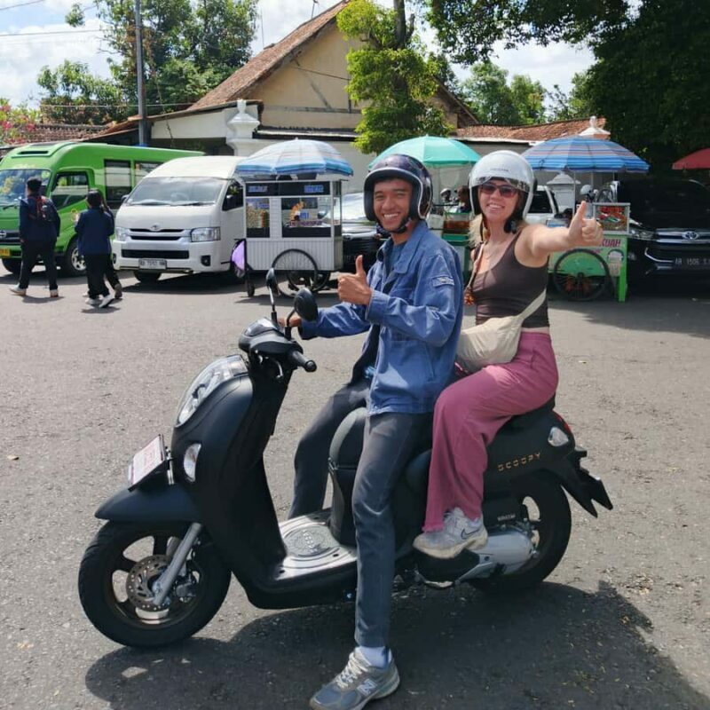 Yogyakarta Scooter Tour & Taste Local Food Morning/Evening - Key Points