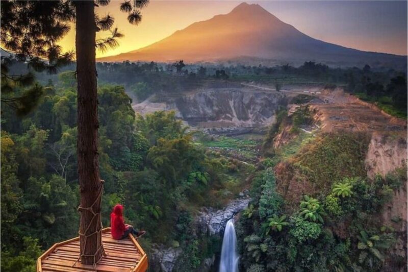 Yogyakarta: Selogriyo Temple, Rice Terraces & Waterfall Tour - Inclusions