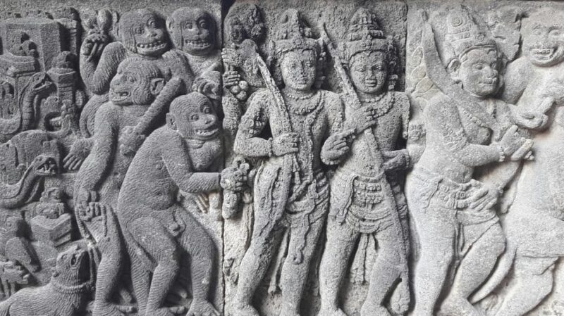 Yogyakarta : Sultan Palace WaterCastle and Prambanan Guided - Key Points