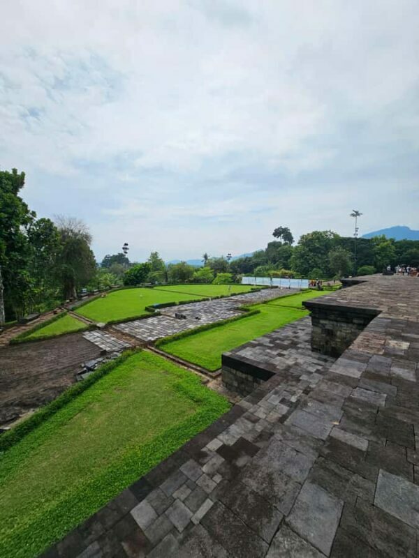 Yogyakarta; Sunrise from Borobudur Temple & Prambanan Guided - Itinerary Breakdown