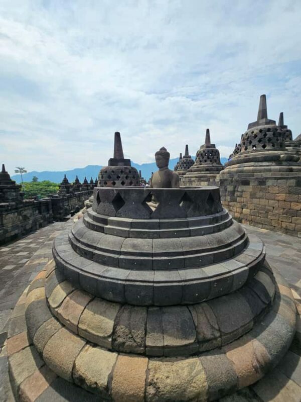 Yogyakarta; Sunrise from Borobudur Temple & Prambanan Guided - Who Should Consider This Tour?