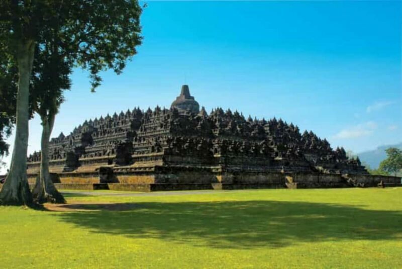 YOGYAKARTA; SUNRISE FROM THE HILL AND BOROBUDUR CLIMB UP.. - Discovering the Magic of Yogyakarta’s Dawn and Borobudur