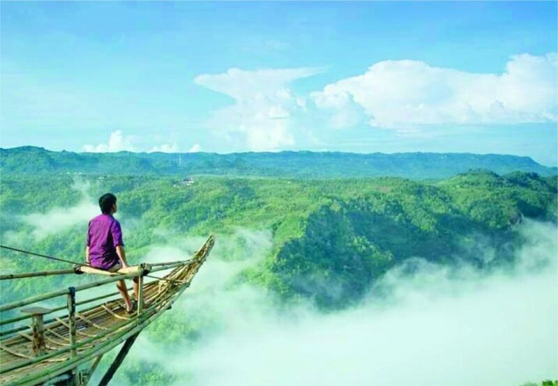 Yogyakarta: Tembelan Canyon, Pine Forest, and Timang Beach - Timang Beach Adventure