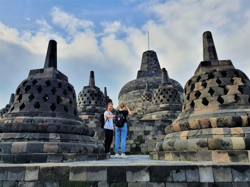 Yogyakarta Tour Package 4 Days 3 Nights Including Hotel - Key Points